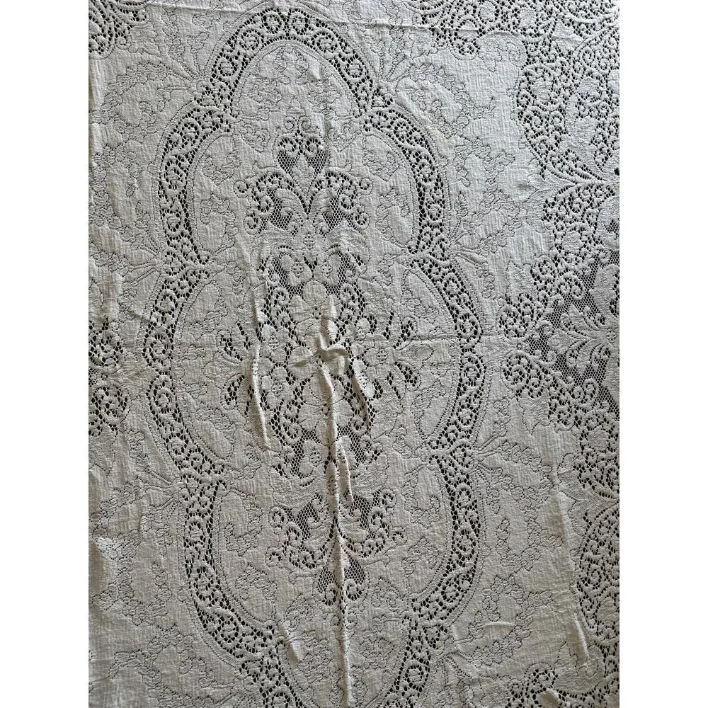 Vintage Ivory Lace Tablecloth 77”x50” Floral Medallion Picot Edge Rectangle